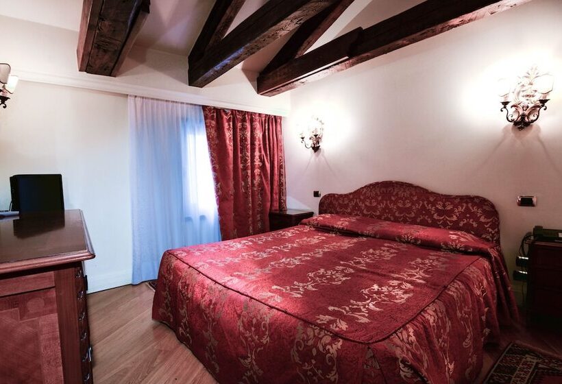 Fotos del hotel Suites Torre Dell Orologio:  6