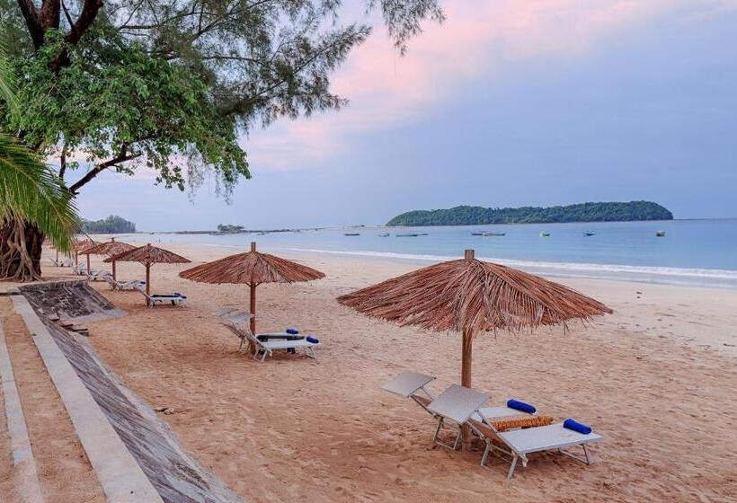 Sandoway Resort