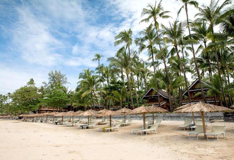 Sandoway Resort