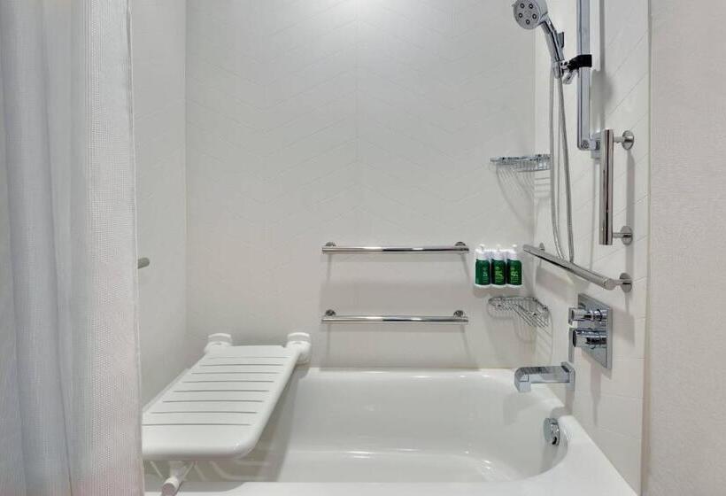 هتل Fairfield Inn & Suites Charlotte Monroe