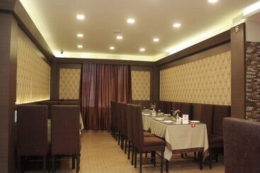 Samaya Hotels & Resorts By Oyo Rooms