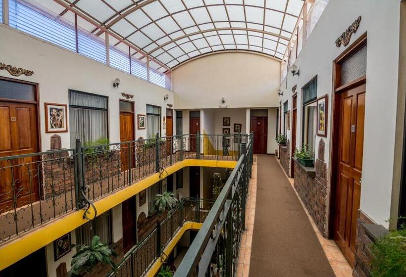 هتل Amón Real Costa Rica