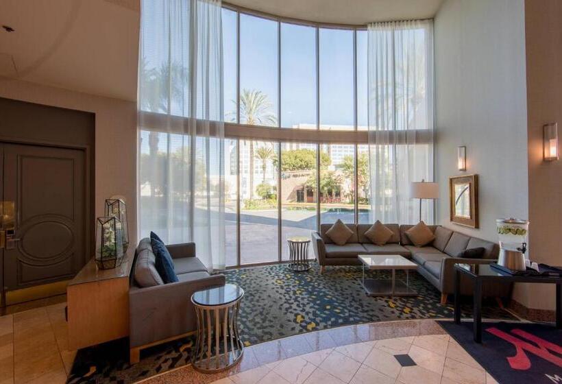 هتل Anaheim Marriott Suites