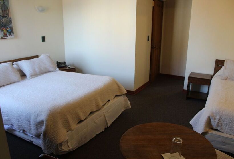 Fotos del hotel Antupiren:  13