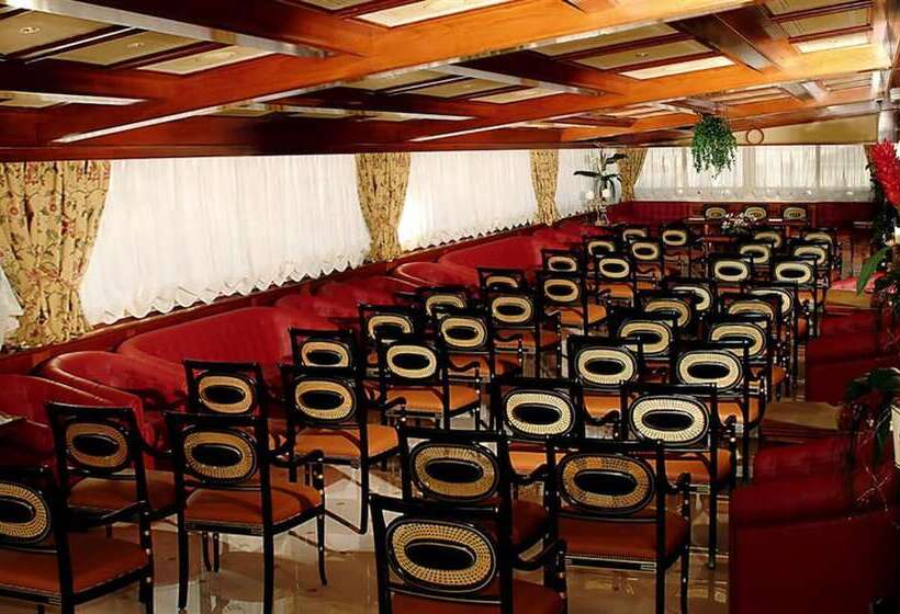 Fotos del hotel Champagne Palace:  25