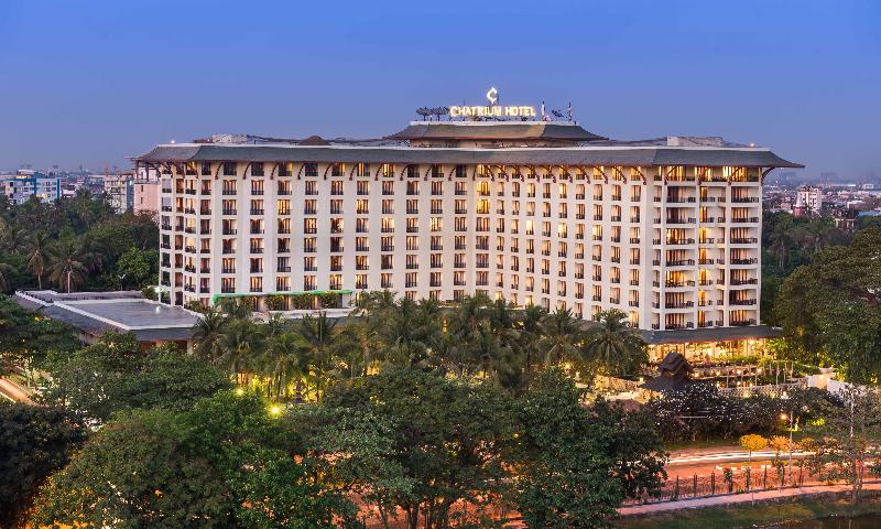 هتل Chatrium Royal Lake Yangon