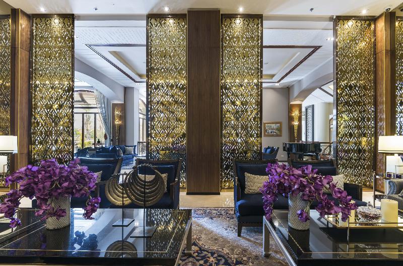 هتل Chatrium Royal Lake Yangon