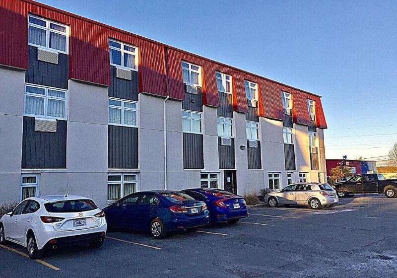 هتل Coastal Inn Dartmouth