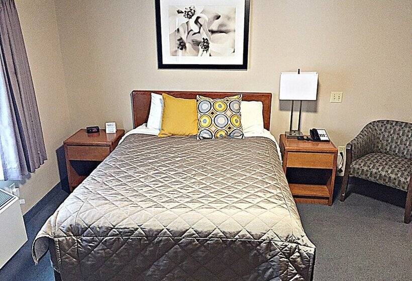 هتل Coastal Inn Dartmouth