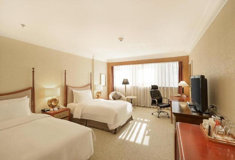 هتل Crowne Plaza Qingdao, An Ihg