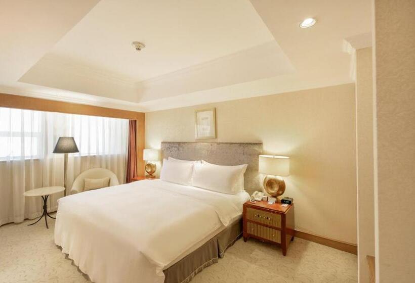هتل Crowne Plaza Qingdao, An Ihg
