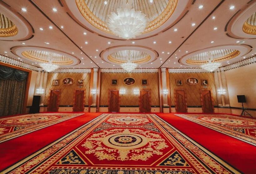 هتل Crowne Plaza Qingdao, An Ihg