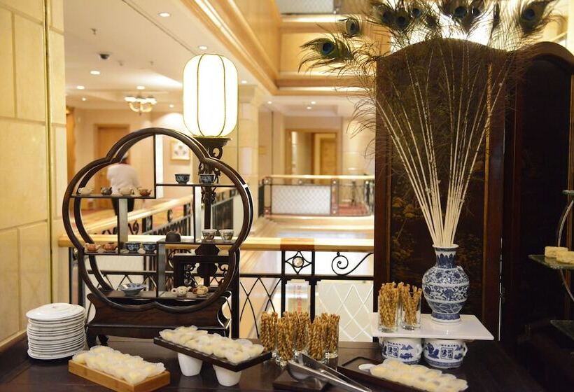 هتل Crowne Plaza Qingdao, An Ihg