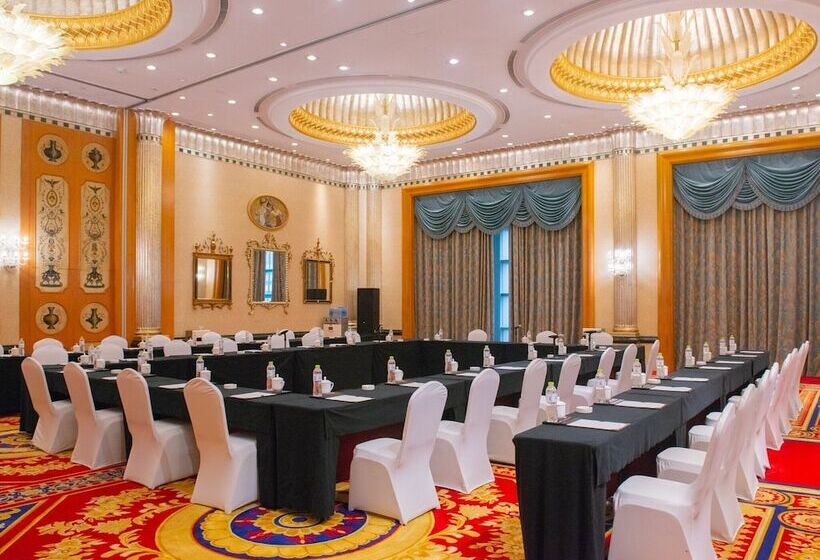 هتل Crowne Plaza Qingdao, An Ihg