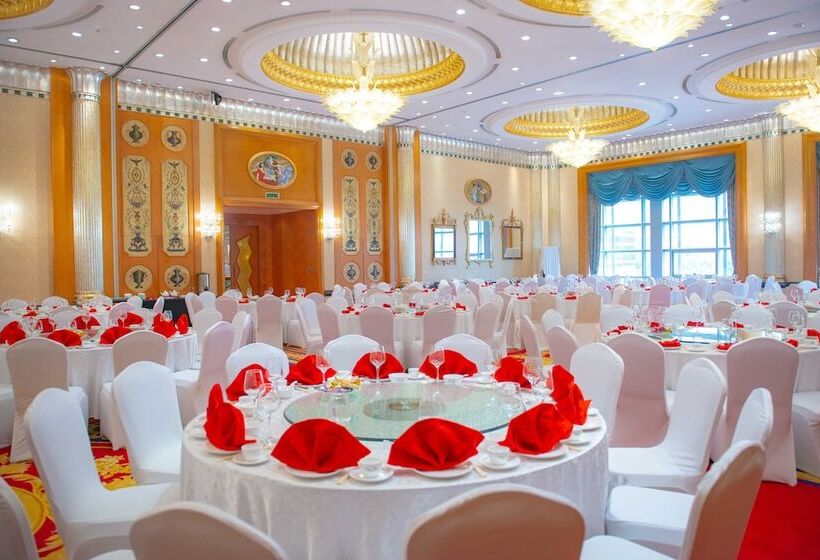 هتل Crowne Plaza Qingdao, An Ihg
