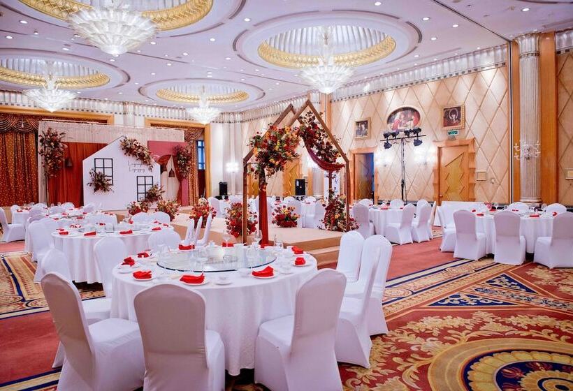 هتل Crowne Plaza Qingdao, An Ihg