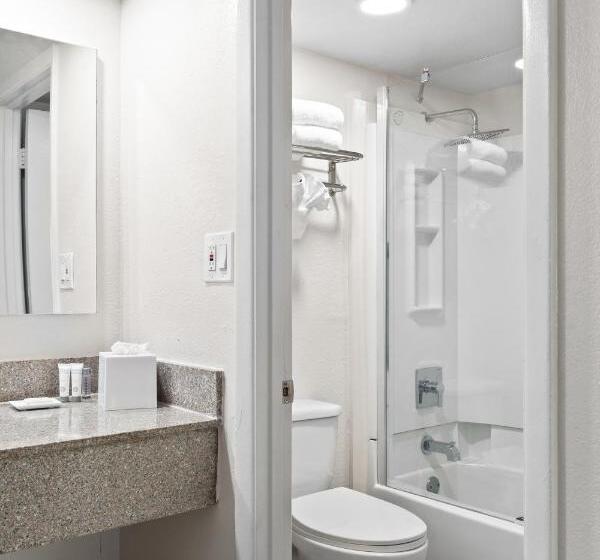 هتل Developer Inn Maingate, A Baymont By Wyndham
