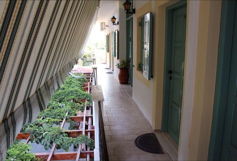 هتل Dimitris Villa