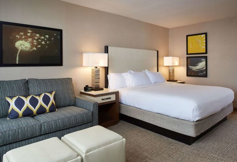 Отель Doubletree By Hilton Fresno Convention Center