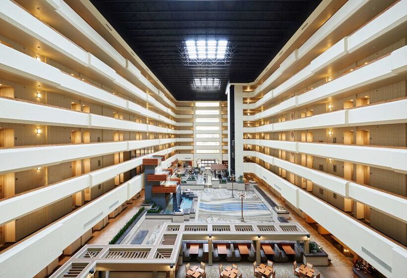 هتل Doubletree By Hilton Fresno Convention Center