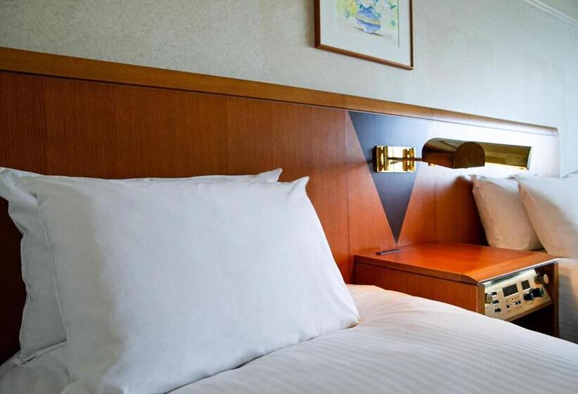 호텔 Grand Mercure Sapporo Odori Park