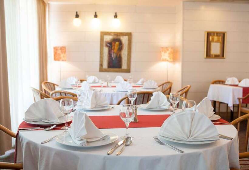 Fotos del hotel Grand:  16 Fotos del hotel Grand:  16