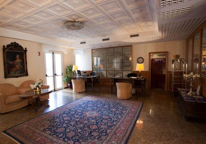 Greif Hotel Maria Theresia