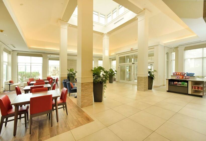 هتل Hilton Garden Inn Saratoga Springs