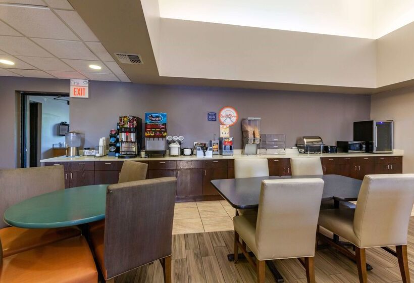 هتل Howard Johnson By Wyndham Billings