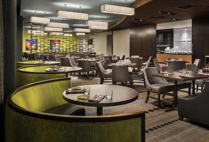 فندق Hyatt Regency Pittsburgh International Airport