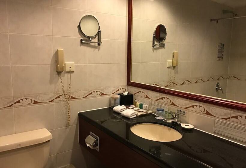 Fotos del hotel King Wing:  8