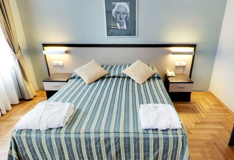 Fotos del hotel Praga 1:  4