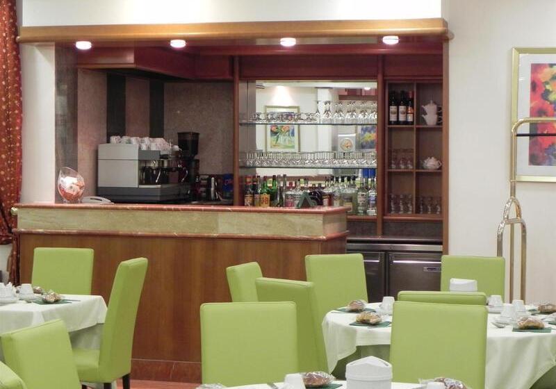 فندق President Pomezia