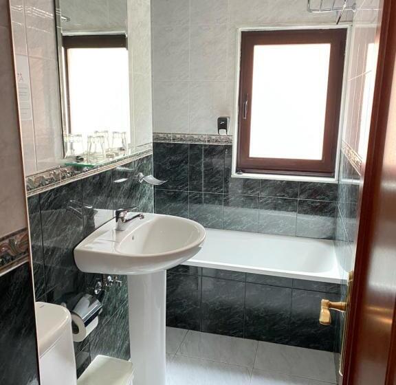 فندق ريفى Apartamentos Peña Santa