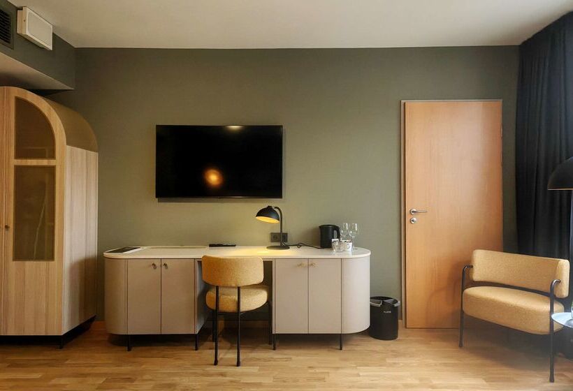 هتل Scandic Wrocław