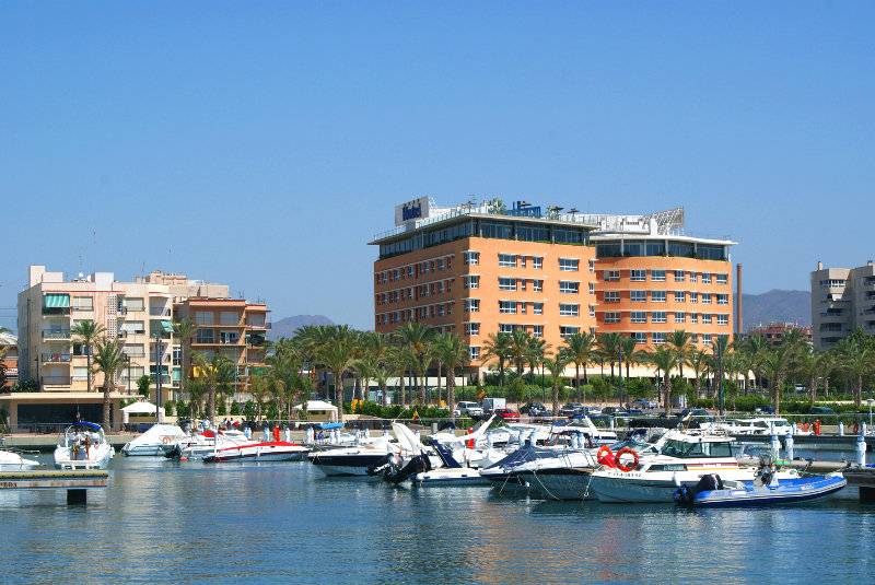 Fotos del hotel Puerto Juan Montiel Spa & Base Nautica:  11