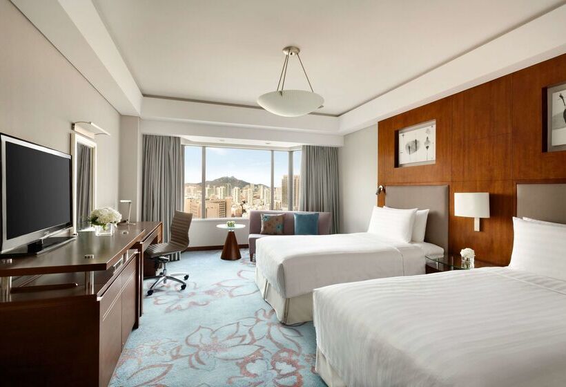 هتل Shangri La Qingdao   May Fourth Square