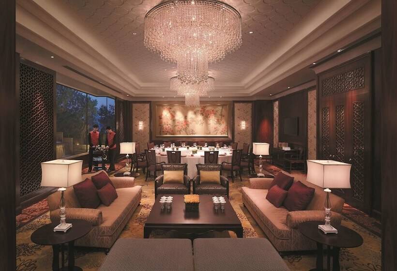 هتل Shangri La Qingdao   May Fourth Square
