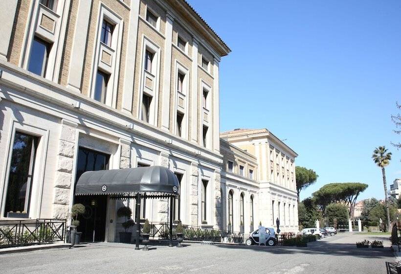 هتل Th Roma  Carpegna Palace