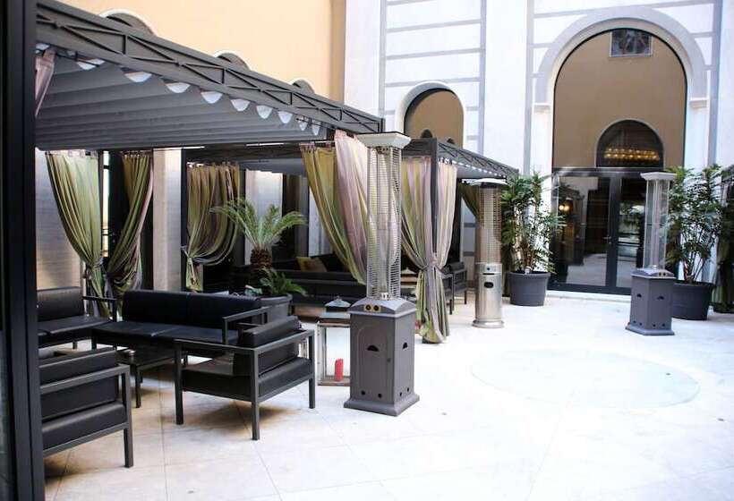 Hotel Th Roma  Carpegna Palace