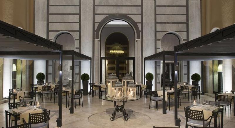 هتل Th Roma  Carpegna Palace