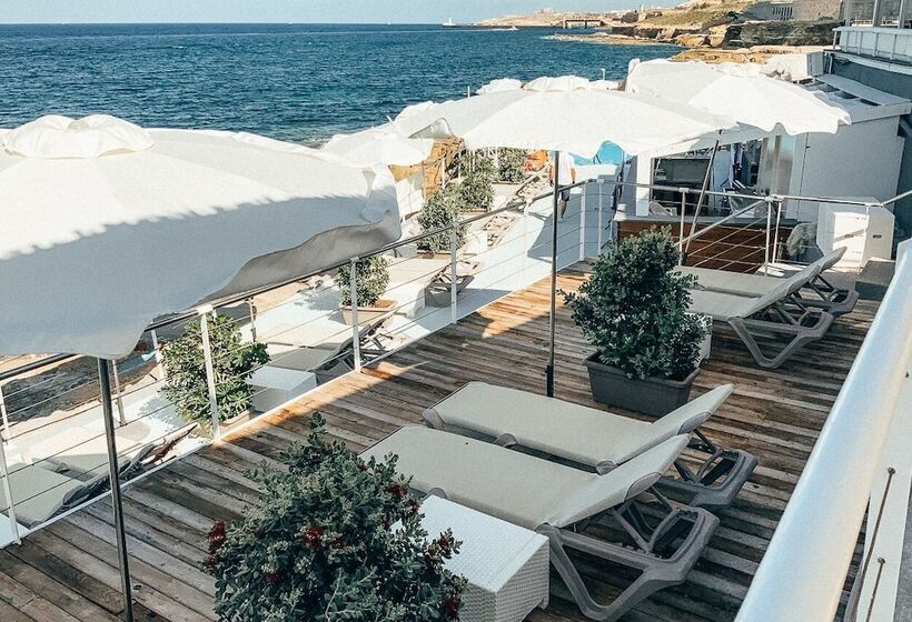 هتل Waterfront