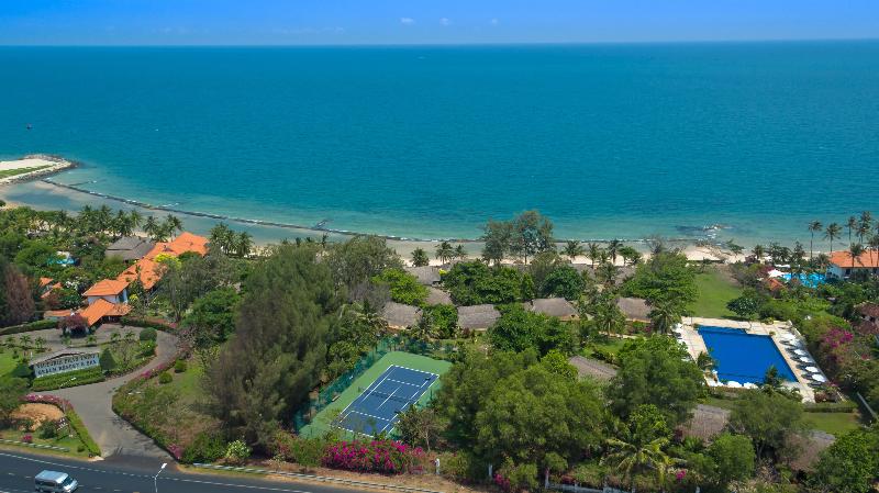 هتل Victoria Phan Thiet Beach Resort & Spa