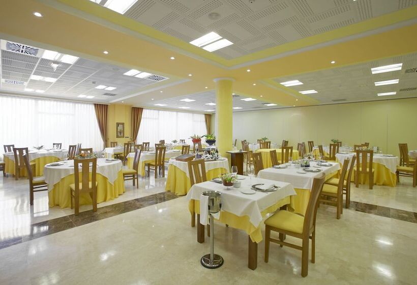 Fotos del hotel Villa De Gijon:  13