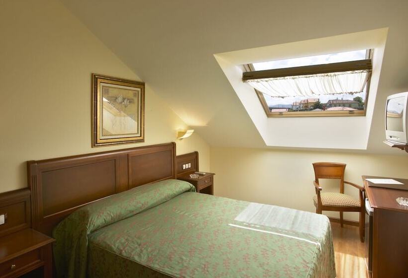 Fotos del hotel Villa De Gijon:  2