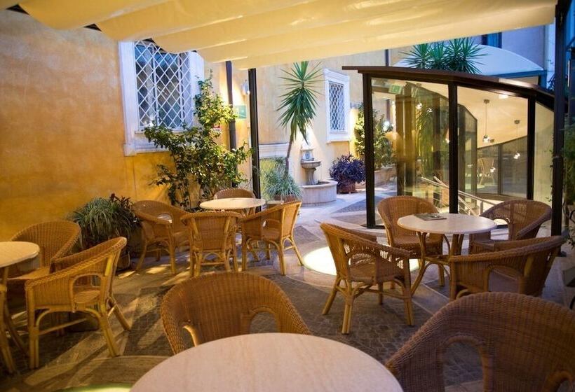 Fotos del hotel Windrose:  53