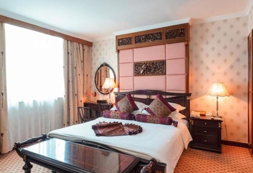 Отель Xiamen Huaqiao
