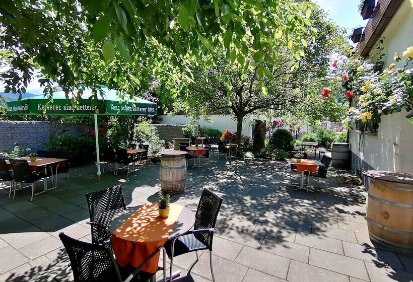 Общежитие Gasthaus Zur Eiche