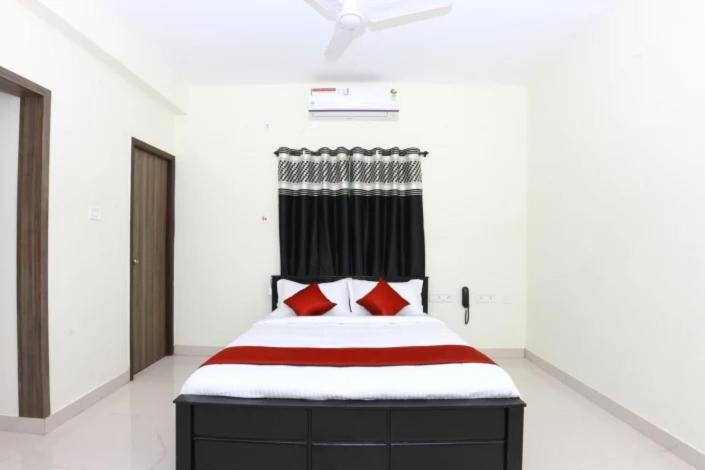 צימר The Posh Residency, Ecr