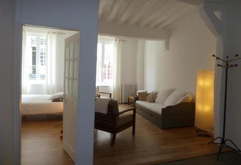 Bed and Breakfast Une Chambre Dans L'atelier De R